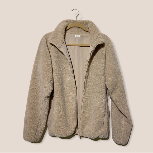 Brandy Melville Jackets & Blazers - Brandy Melville willow shearling sherpa jacket
